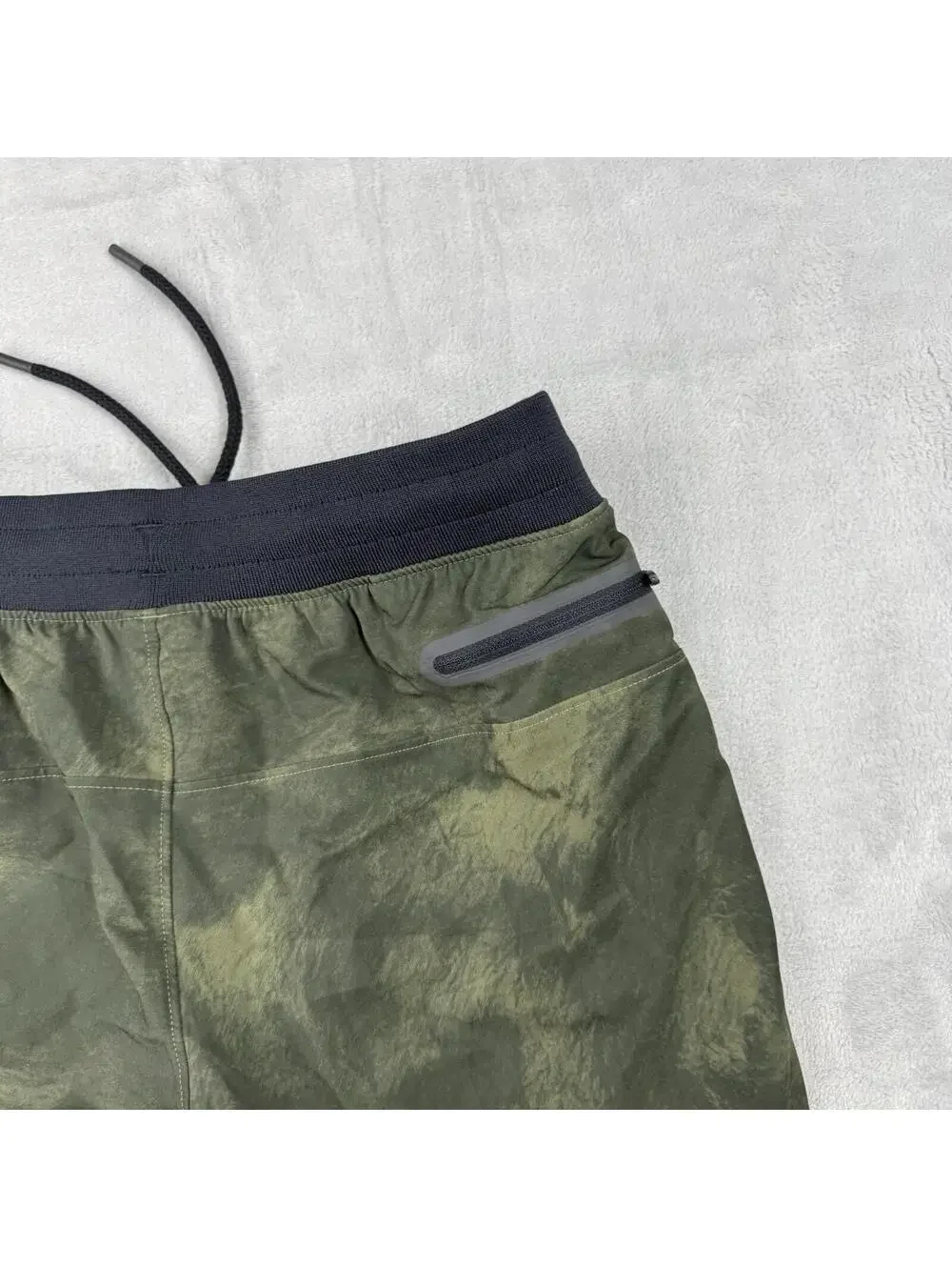 Under Armour Men's Elite Green Camo Tapered Printed Joggers SizeS Zip Pocket Gym - Picture 8 of 10